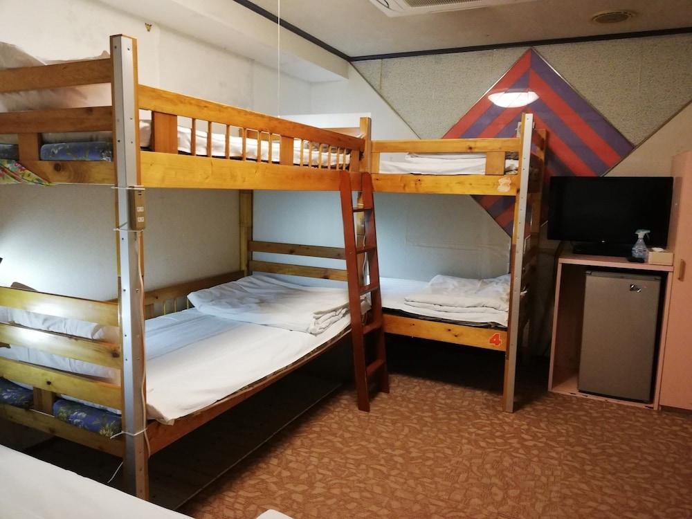 Family & Bakpak Tokyo Hostel Экстерьер фото