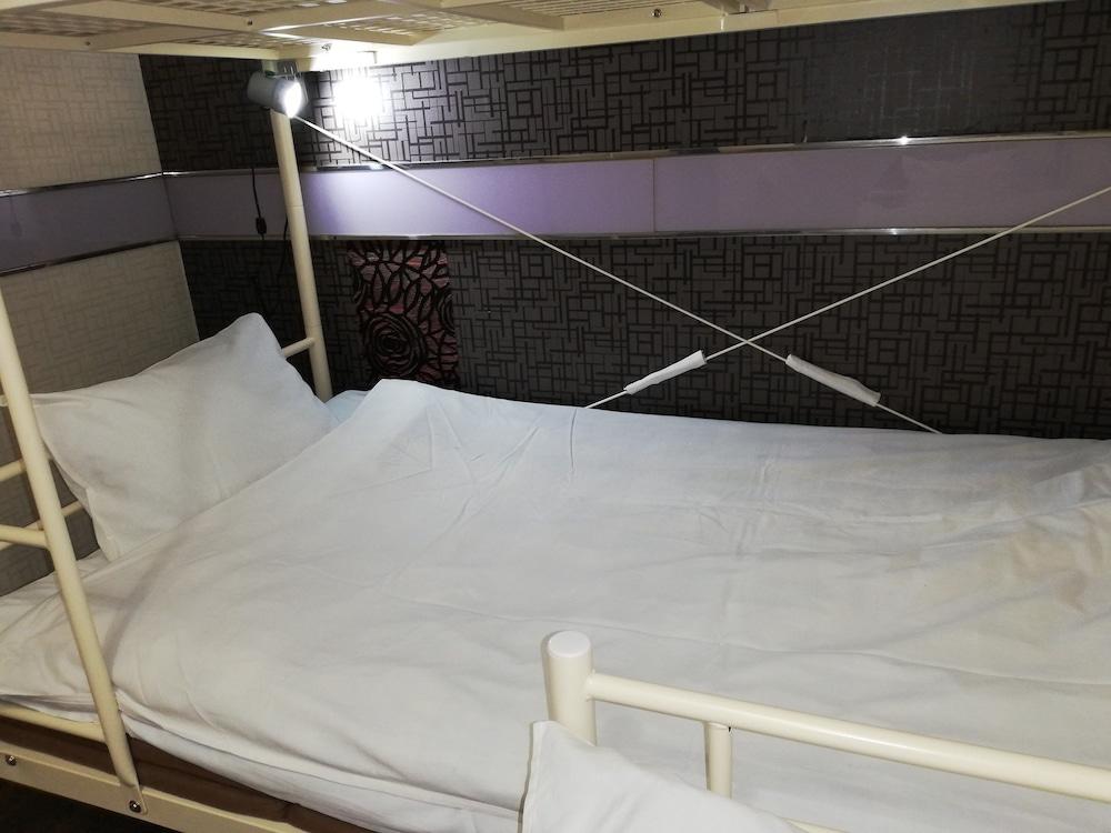 Family & Bakpak Tokyo Hostel Экстерьер фото