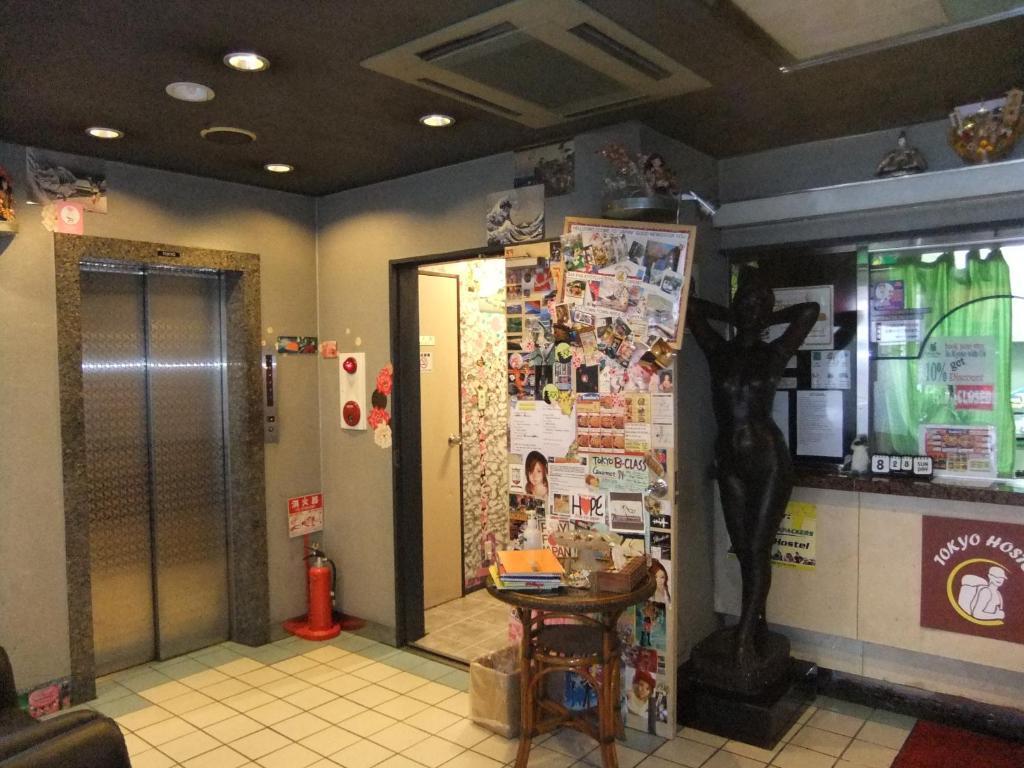 Family & Bakpak Tokyo Hostel Экстерьер фото