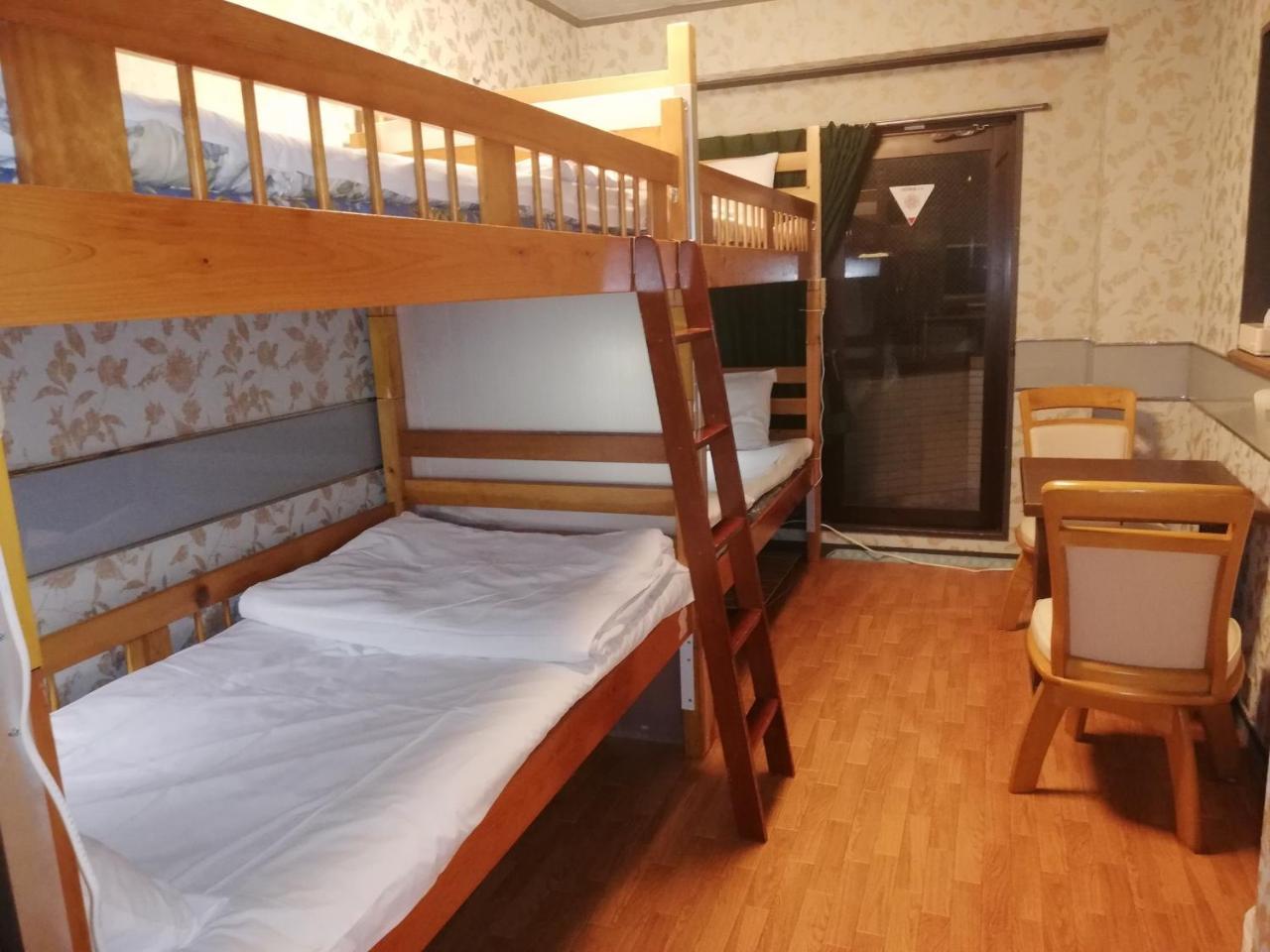 Family & Bakpak Tokyo Hostel Экстерьер фото