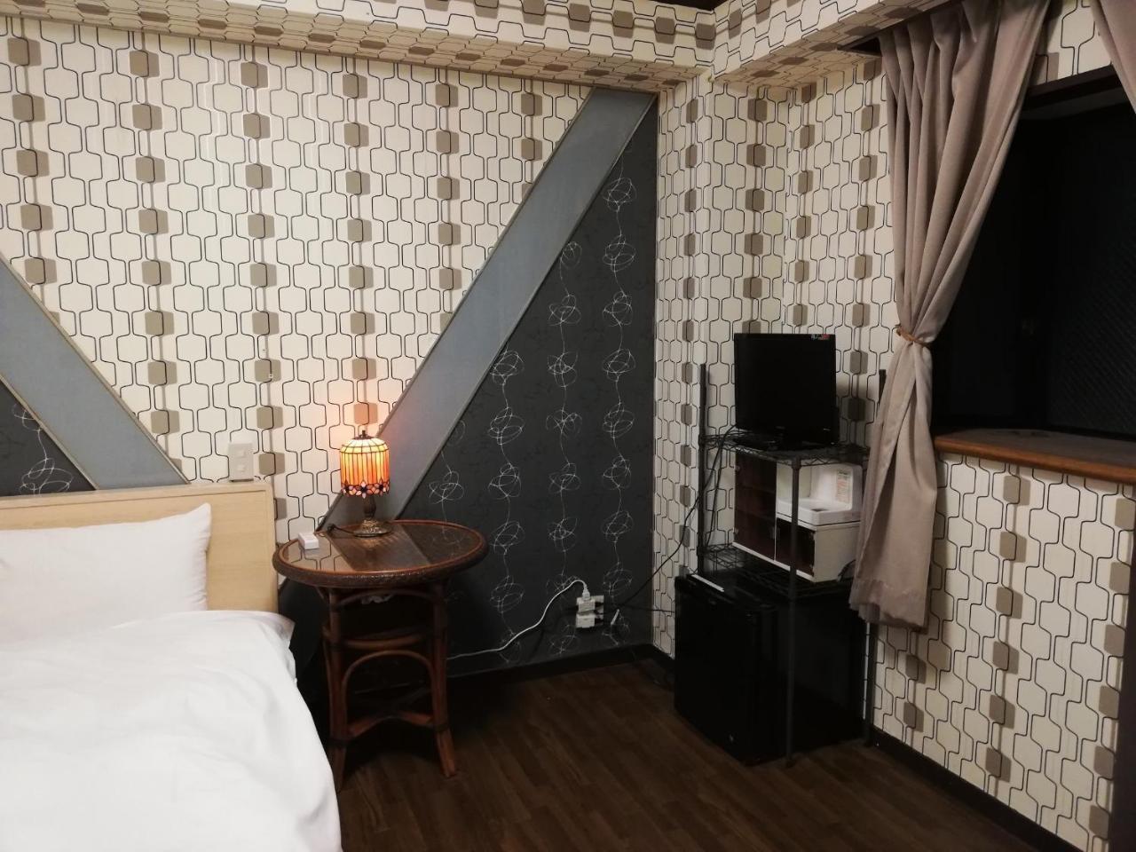 Family & Bakpak Tokyo Hostel Экстерьер фото