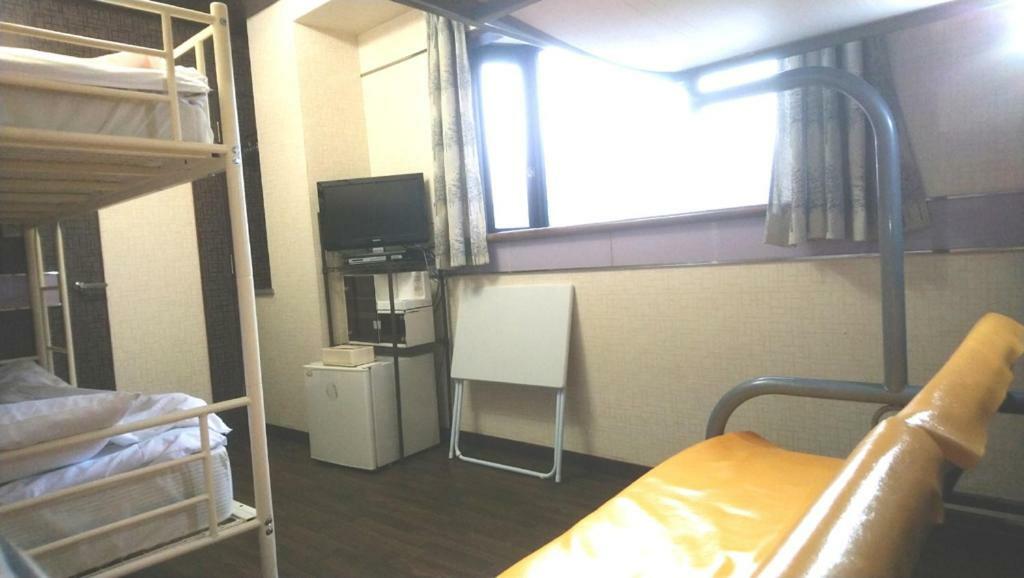 Family & Bakpak Tokyo Hostel Экстерьер фото